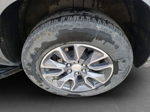 Used 2024 Chevrolet Tahoe LT w/ Luxury Package AWD/4WD image 34