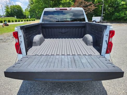 Used 2023 Chevrolet Silverado 1500 LT w/ Protection Package AWD/4WD image 18