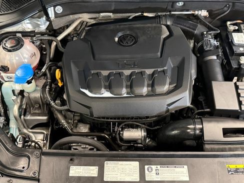 Used 2018 Volkswagen Passat 2.0T S image 22