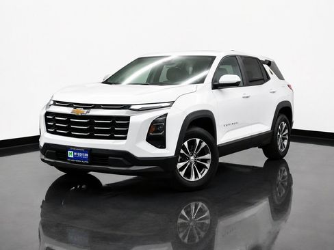 Used 2026 Chevrolet Equinox LT w/ Convenience Package II AWD/4WD image 1
