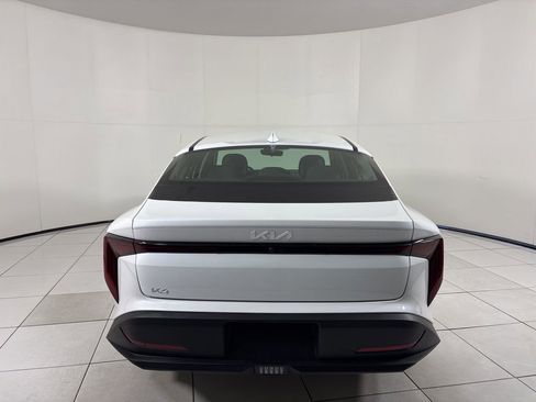 Used 2025 Kia K4 EX image 4