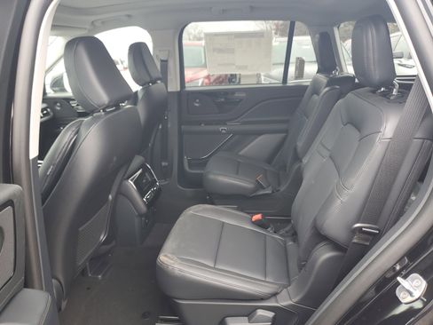 New 2026 Lincoln Aviator Premiere image 23