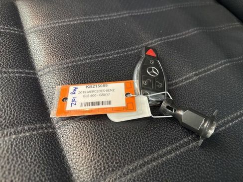 Used 2019 Mercedes-Benz GLE 400 4MATIC image 29