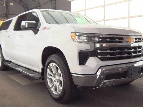 Used 2024 Chevrolet Silverado 1500 LTZ AWD/4WD image 4