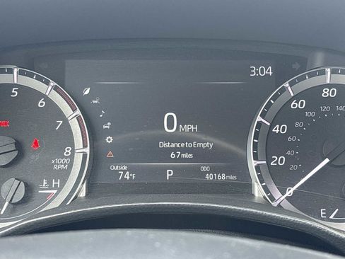 Used 2023 Toyota Highlander L image 10