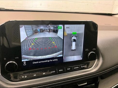 Certified 2021 Nissan Rogue Platinum image 22