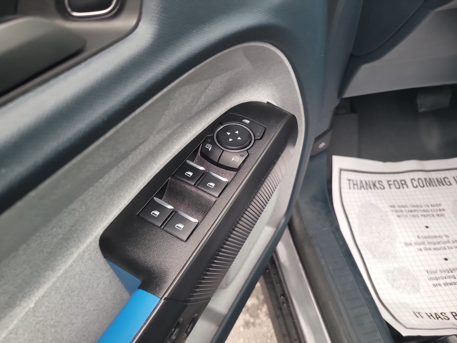 Used 2025 Ford Maverick XLT FWD image 11