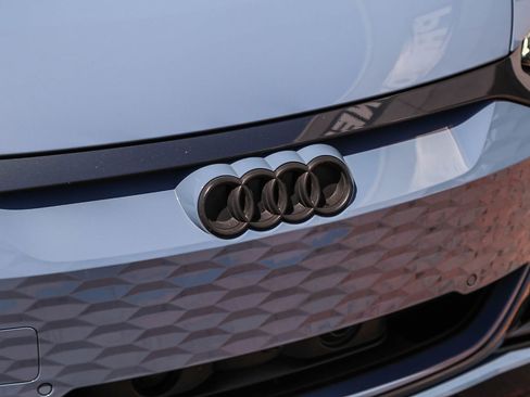 Used 2023 Audi e-tron GT Premium Plus AWD/4WD image 12