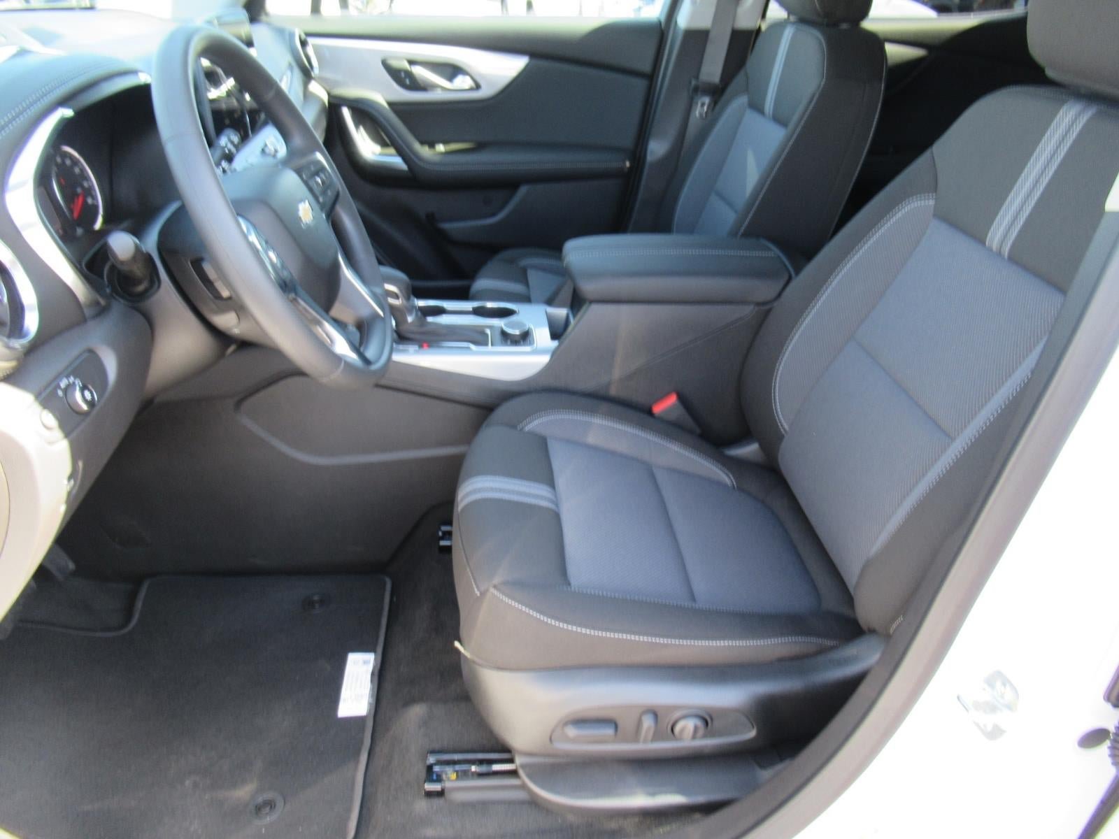 New 2026 Chevrolet Blazer LT w/ Convenience Package FWD image 16