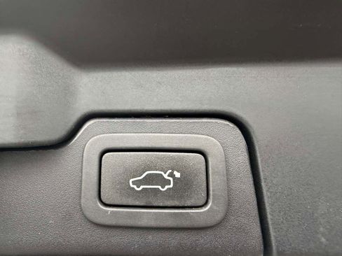 Used 2015 Land Rover Range Rover Evoque Pure Plus image 20