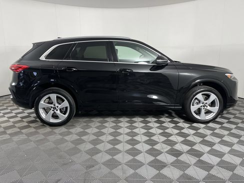 Used 2025 Audi Q5 Premium Plus w/ Premium Plus image 10