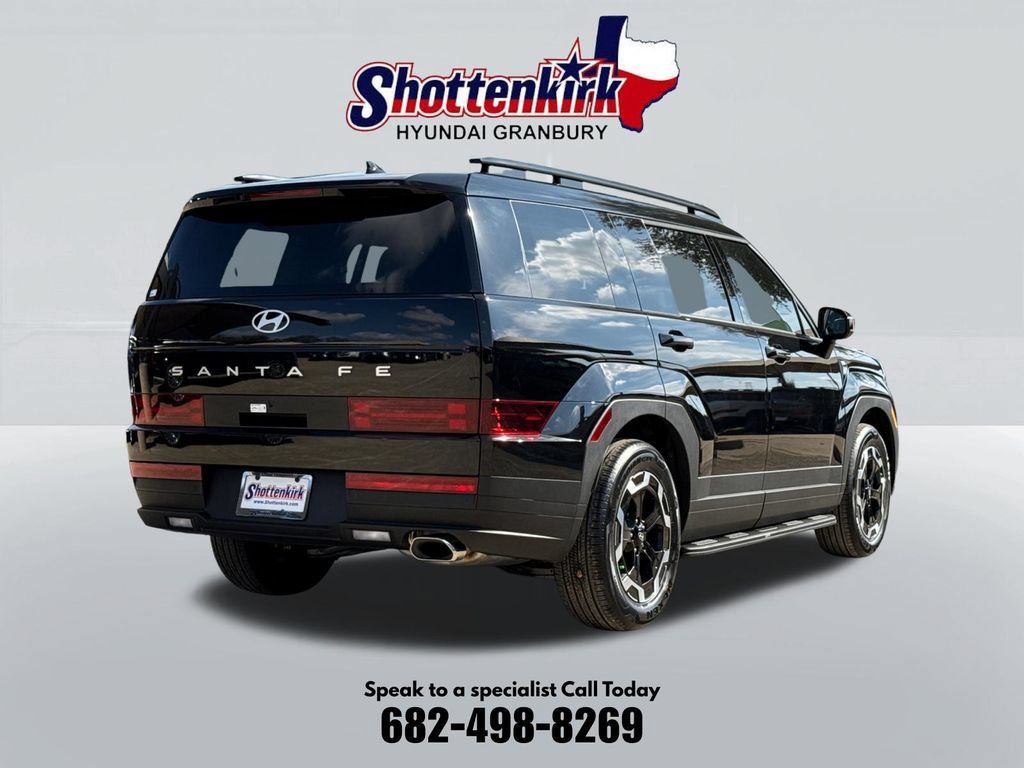 Used 2026 Hyundai Santa Fe SEL FWD image 6