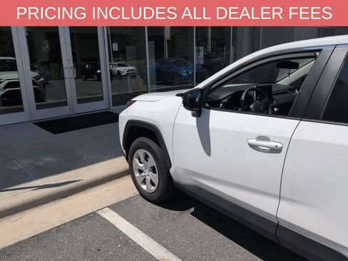 Used 2023 Toyota RAV4 LE FWD image 8