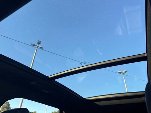 Certified 2024 Lincoln Nautilus Reserve w/ Equipment Group 202A image 28