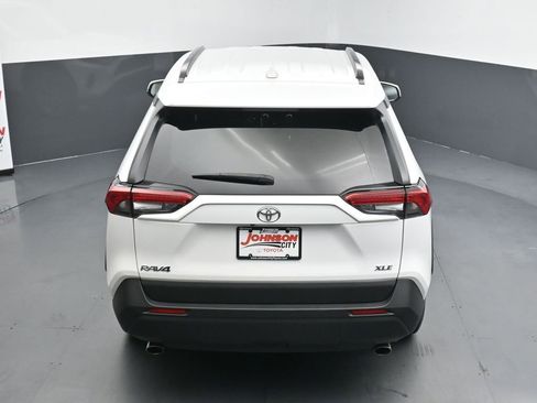 Used 2024 Toyota RAV4 XLE FWD image 31