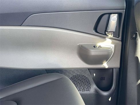 New 2026 Kia Carnival EX image 20