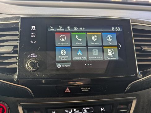 Used 2023 Honda Passport TrailSport image 27