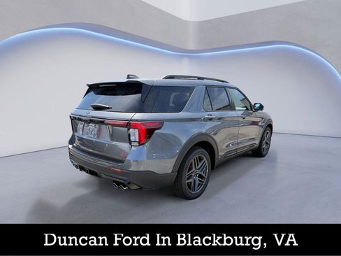 New 2026 Ford Explorer ST AWD/4WD image 4