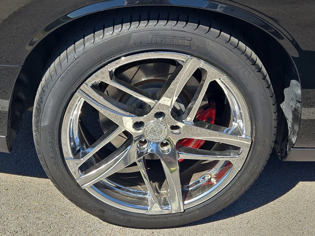 Used 2018 Dodge Challenger SRT Hellcat RWD image 5