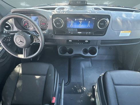 New 2026 Mercedes-Benz Sprinter 2500 image 12