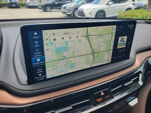 Used 2025 Acura MDX w/ Technology Package FWD image 31