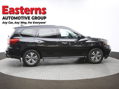 Used 2020 Nissan Pathfinder S image 45