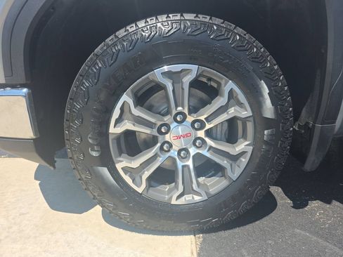 Certified 2024 GMC Sierra 1500 SLT AWD/4WD image 29