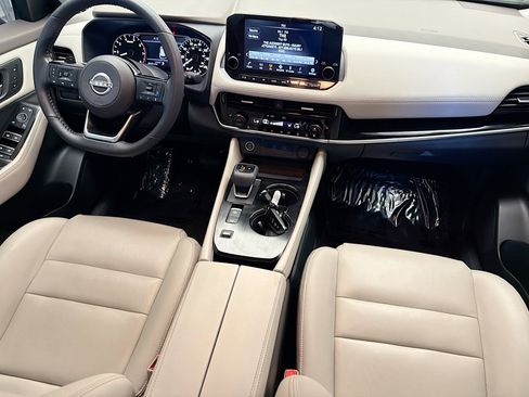 Used 2023 Nissan Rogue SL w/ SL Premium Package FWD image 12
