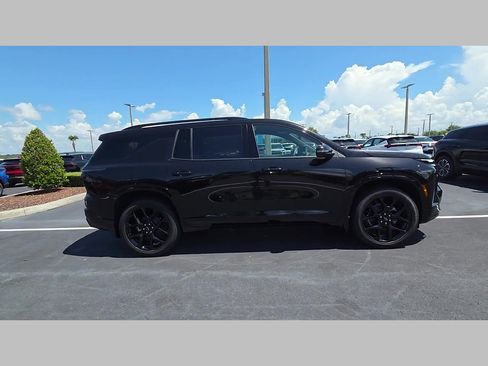 New 2026 Chevrolet Traverse RS w/ LPO, Floor Liner Package AWD/4WD image 19
