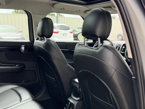 Used 2019 MINI Cooper Countryman S w/ Premium Package FWD image 30