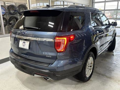 Certified 2018 Ford Explorer XLT image 14
