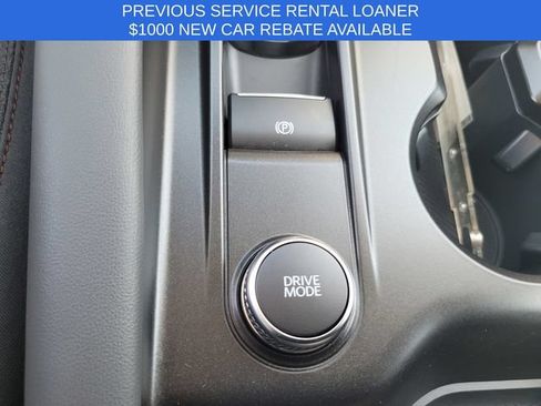 Used 2026 Ford Explorer Active AWD/4WD image 25