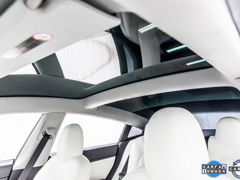 Used 2020 Tesla Model 3 Performance image 15