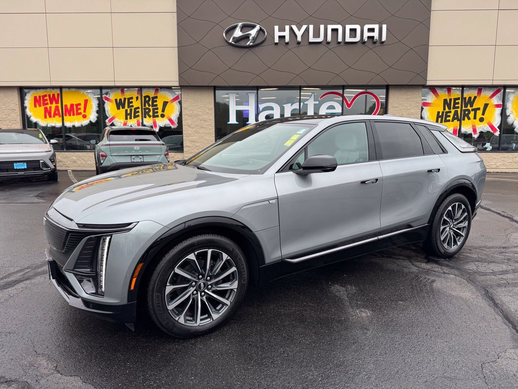 Used 2025 Cadillac Lyriq Sport AWD/4WD image 1