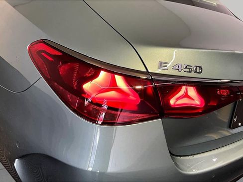 New 2027 Mercedes-Benz E 450 4MATIC Sedan image 5