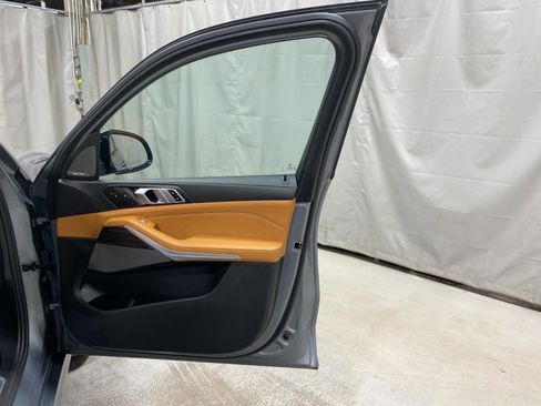 Used 2024 BMW X7 xDrive40i w/ Executive Package image 24