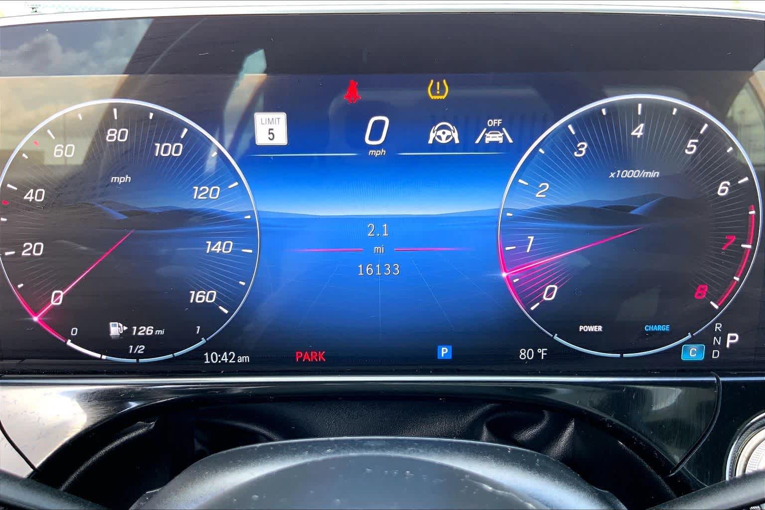 Used 2025 Mercedes-Benz E 350 Sedan image 25