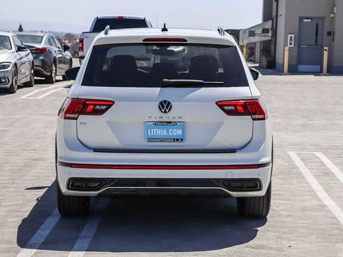 Certified 2023 Volkswagen Tiguan SE R-Line FWD image 5