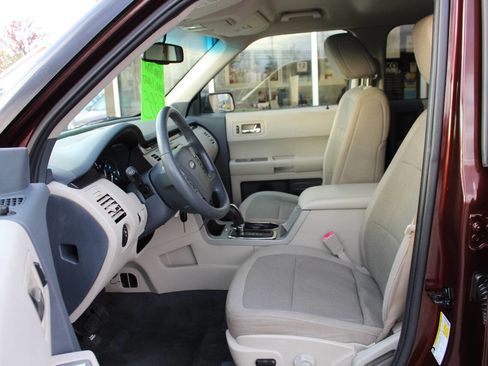 Used 2009 Ford Flex SE image 11