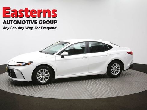 Used 2025 Toyota Camry LE FWD image 58