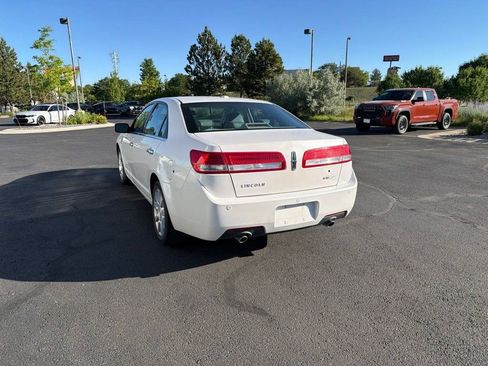 Used 2010 Lincoln MKZ FWD image 3