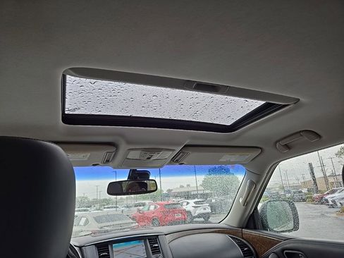 Used 2017 INFINITI QX80 4WD image 12