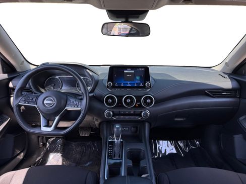 Used 2025 Nissan Sentra SV FWD image 10
