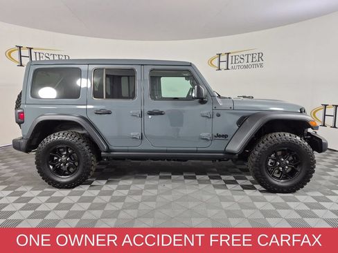 Used 2025 Jeep Wrangler Unlimited Sport AWD/4WD image 3