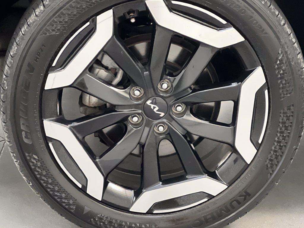 Used 2025 Kia Telluride S FWD image 83