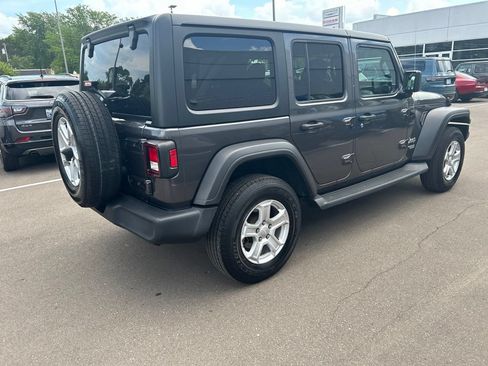 Used 2021 Jeep Wrangler Unlimited Sport AWD/4WD image 5