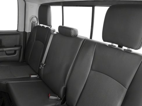 Used 2016 RAM 1500 Laramie w/ Convenience Group image 17