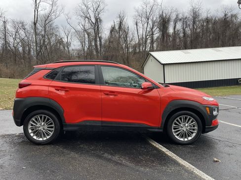 Used 2020 Hyundai Kona SEL Plus image 2