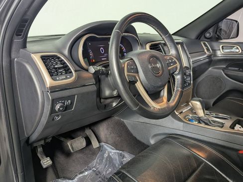 Used 2017 Jeep Grand Cherokee Limited w/ Luxury Group II RWD image 13