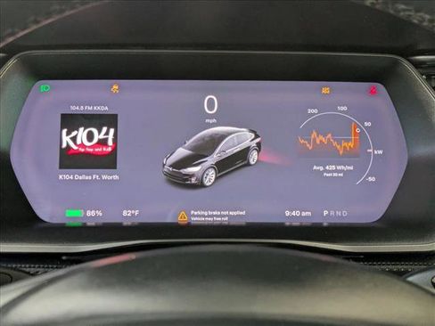 Used 2018 Tesla Model X 75D image 13